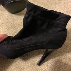 Audrey Brooke Womens black suede leather heels peep toe booties